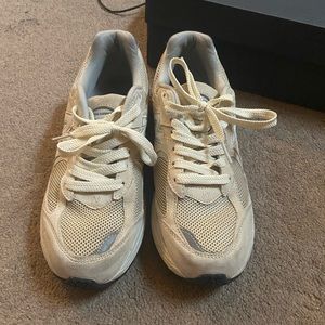 new balance 2002r  9.5